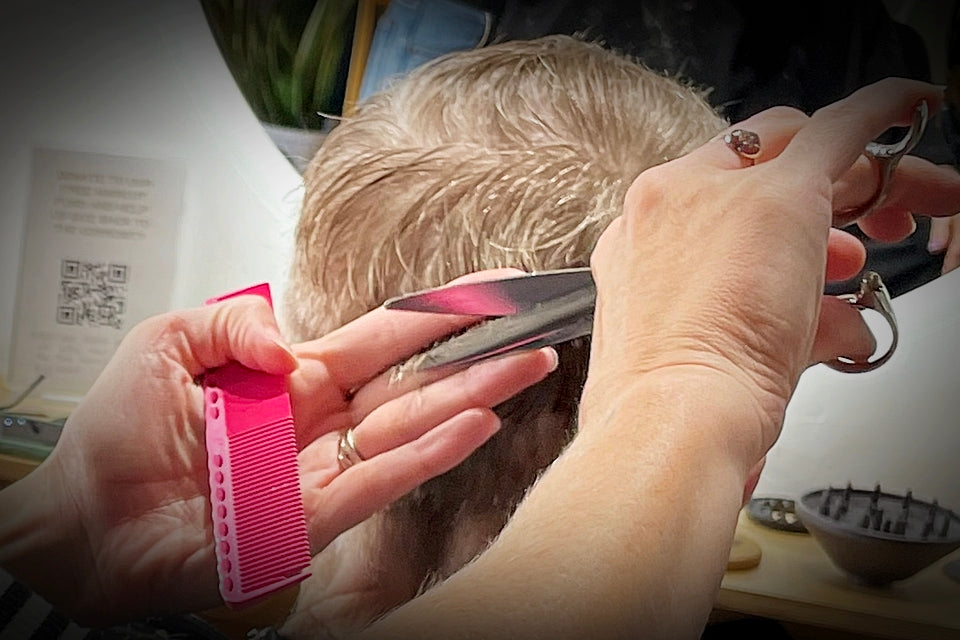 Sharper Every Cut: How to Eliminate Buildup on Hairdressing Scissors